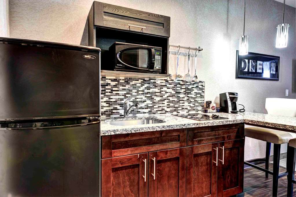 Home Inn & Suites - Swift Current Quarto foto