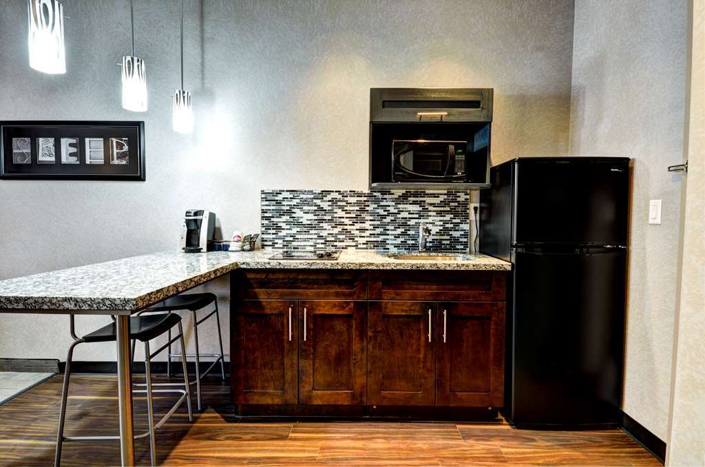 Home Inn & Suites - Swift Current Quarto foto